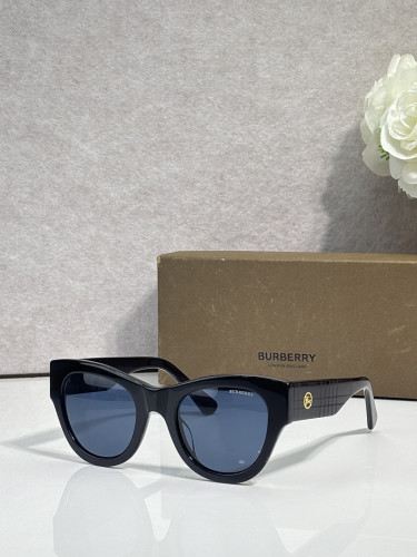 Burberry Sunglasses AAAA-3545