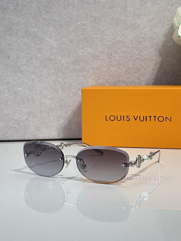 LV Sunglasses AAAA-7915