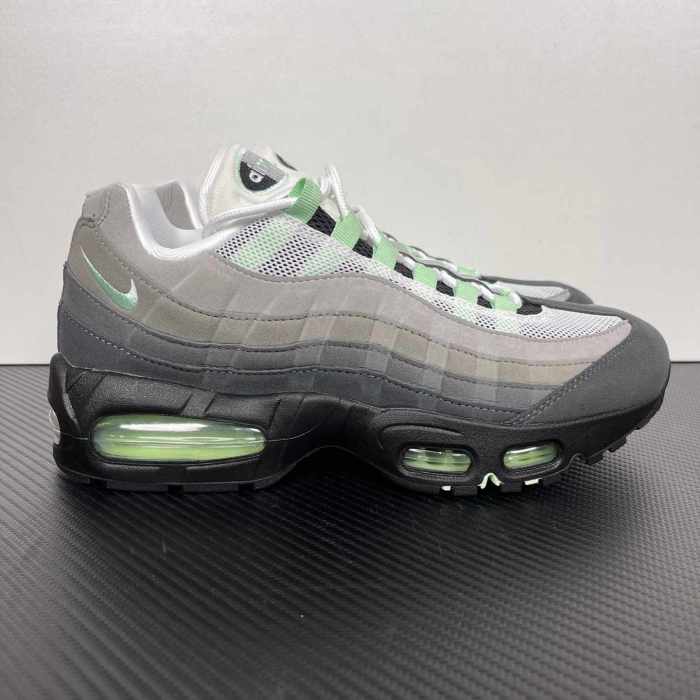 Authentic Nike Air Max 95 OG Big Bubble Fresh Mint