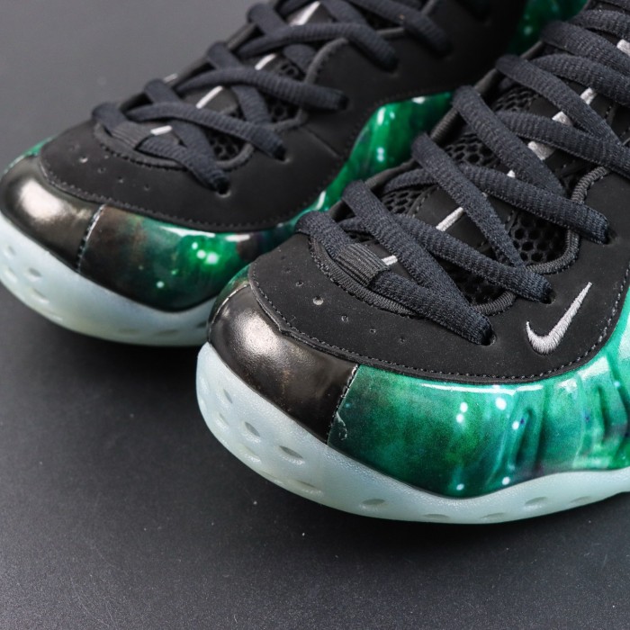 Authentic Nike Air Foamposite One Green “Galaxy”
