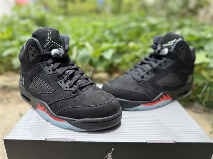 Authentic Air Jordan 5 “Halloween”