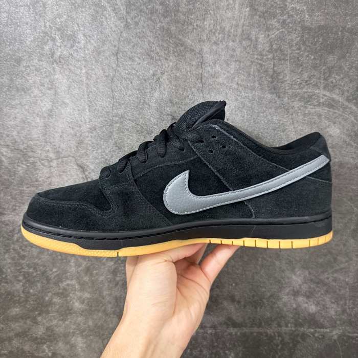 Authentic Nike SB Dunk Low Fog