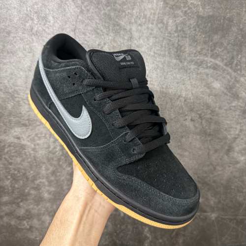 Authentic Nike SB Dunk Low Fog