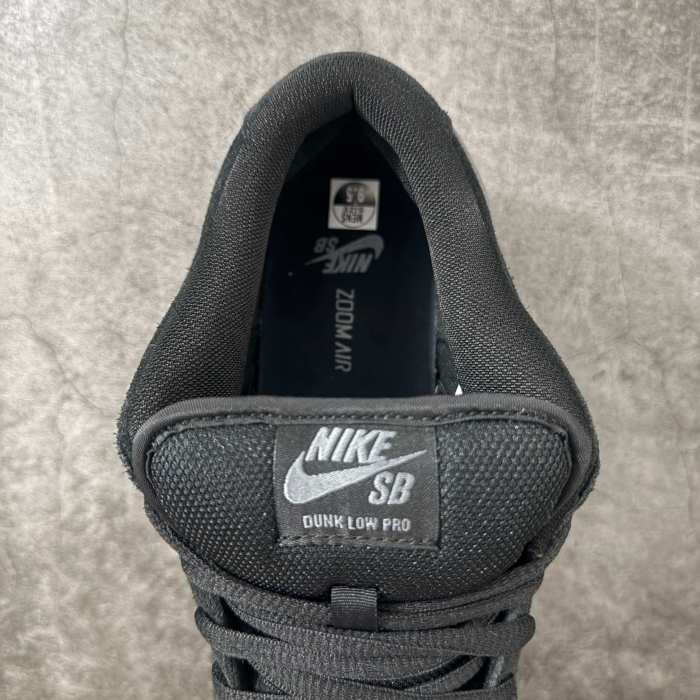 Authentic Nike SB Dunk Low Fog