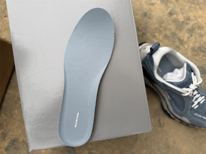 B 17FW Tripe-S High End Sneaker-721