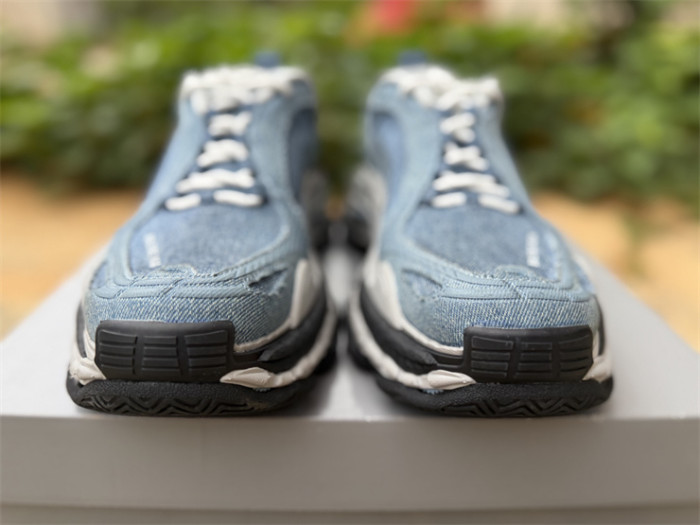 B 17FW Tripe-S High End Sneaker-721