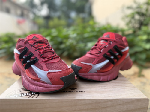 Pharrell Willams x AD Jellyfish Red