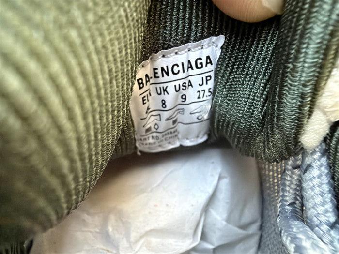 B 17FW Tripe-S High End Sneaker-722