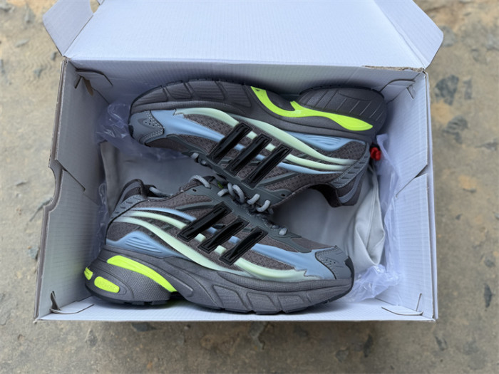 Pharrell Willams x AD Jellyfish Light Brown Neon