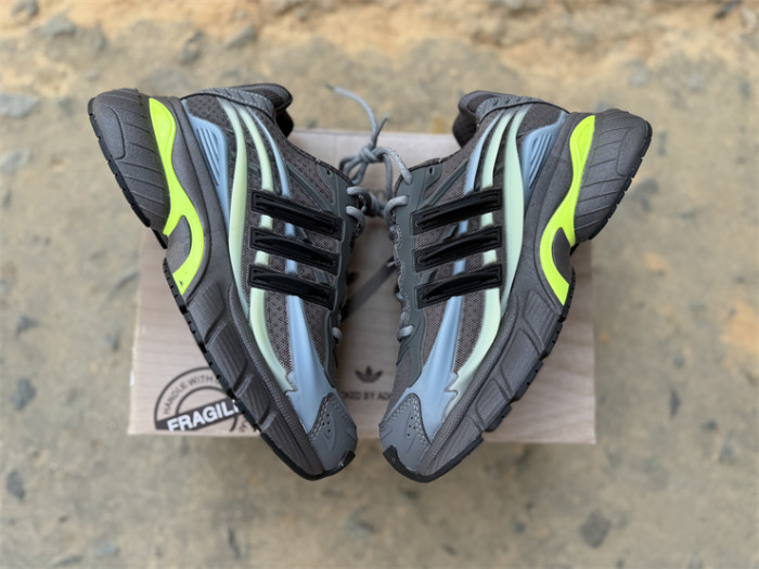 Pharrell Willams x AD Jellyfish Light Brown Neon