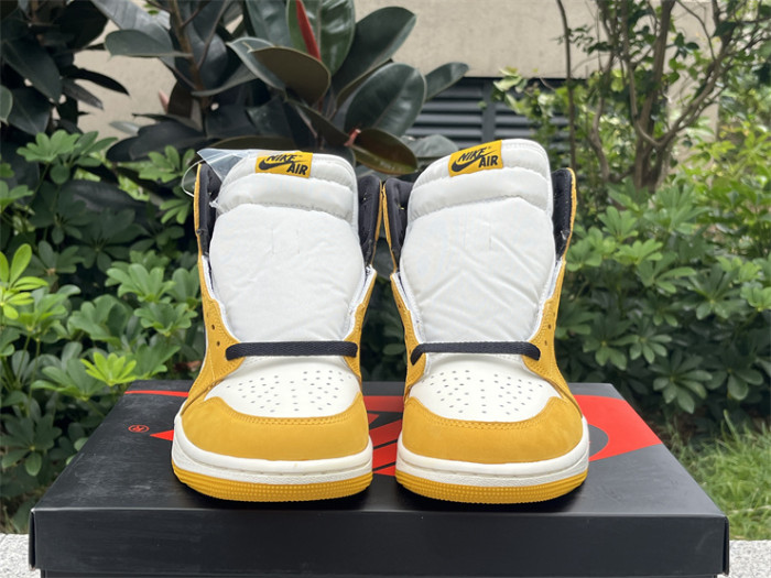 Air Jordan 1 Retro High OG 'Yellow Ochre'