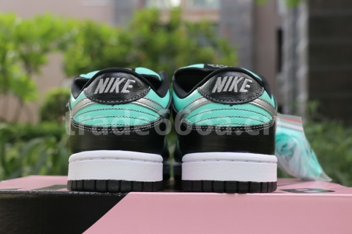 Authentic Nike SB Dunk Low Diamond Tiffany