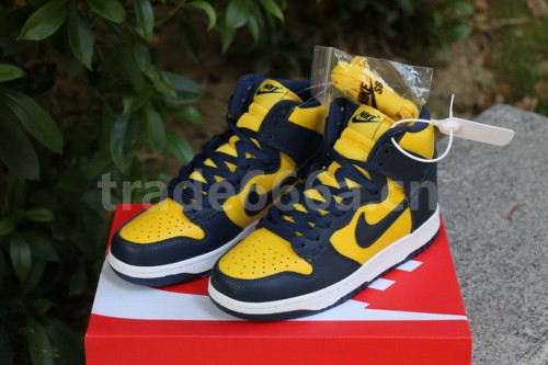 Authentic Nike Dunk High “Michigan”