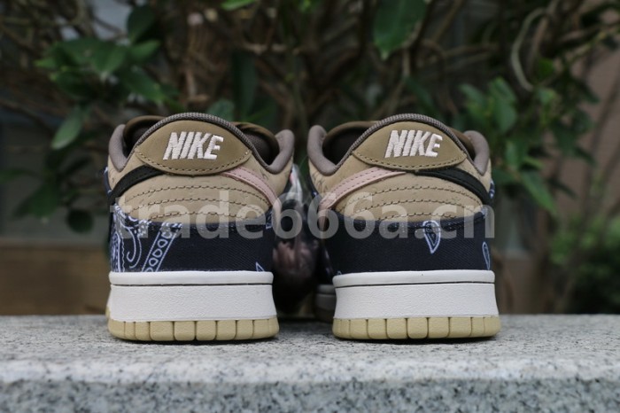 Authentic Travis Scott x Nike Dunk SB