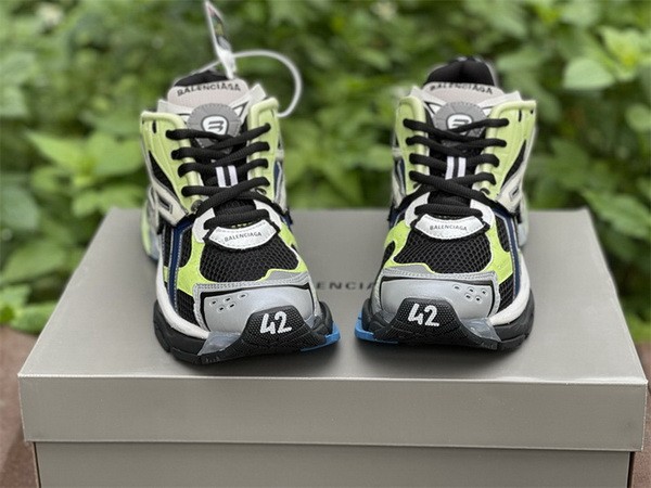 B 17FW Tripe-S High End Sneaker-259