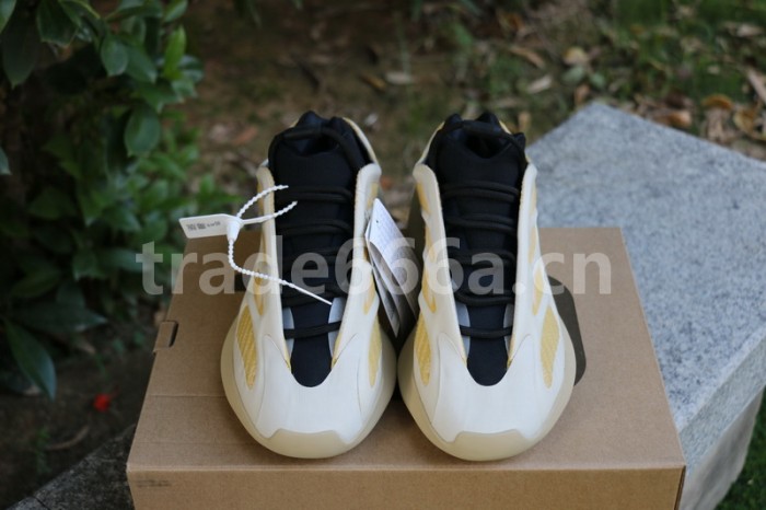Authentic Yeezy 700 V3 “Srphym”
