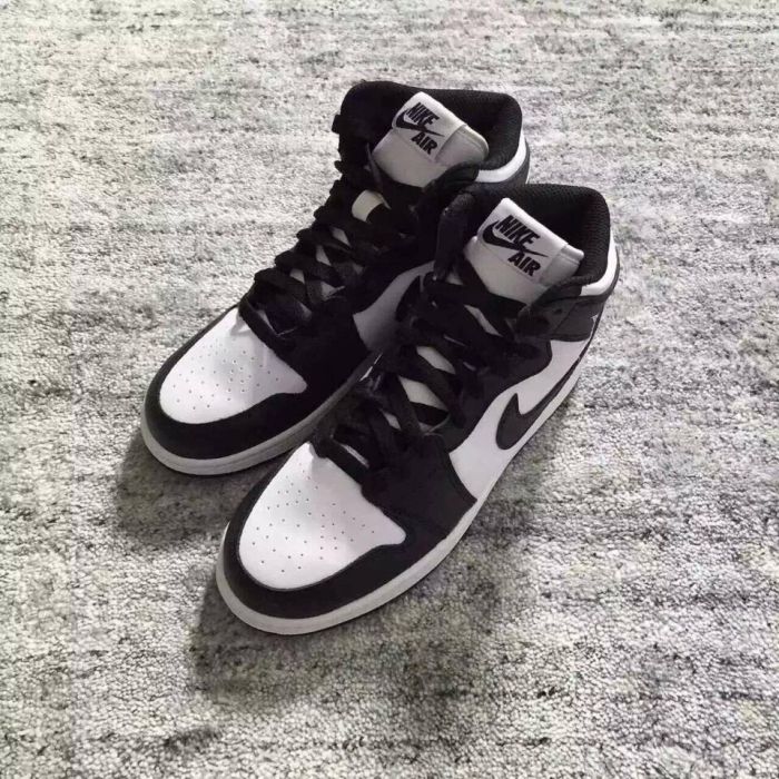 Authentic Air Jordan 1 OG Retro High Black/White GS