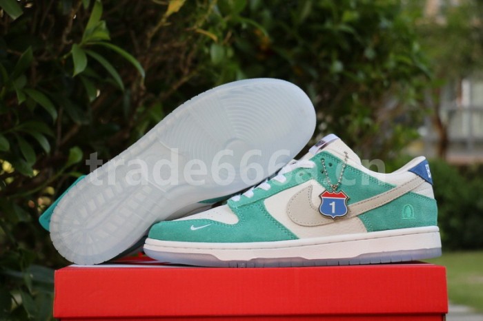 Authentic Kasina x Nike Dunk Low