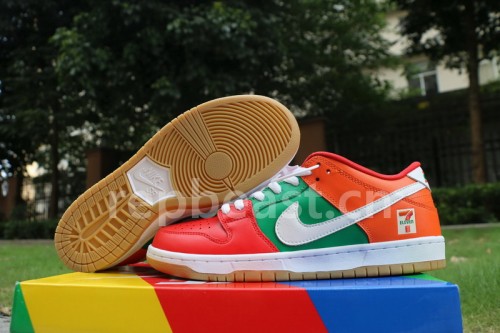Authentic 7-Eleven x Nike SB Dunk Low GS