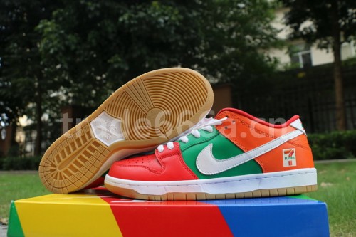 Authentic 7-Eleven x Nike SB Dunk Low GS