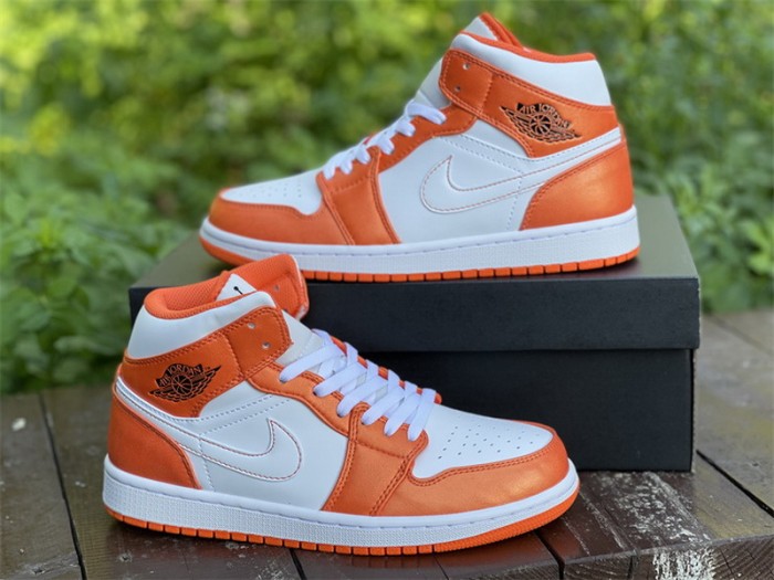 Authentic Air Jordan 1 Mid SE White Orange