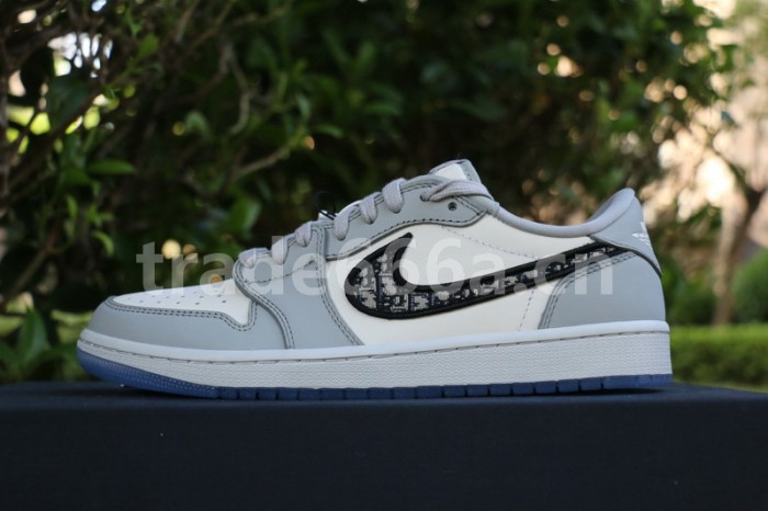 Authentic Dior x Ai Jordan 1 Low Top (with dior boxes)