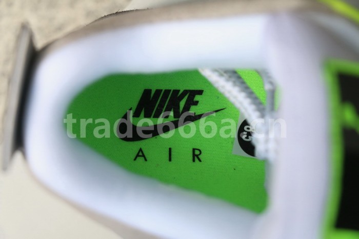 Authentic Air Jordan 4 SE “Neon”