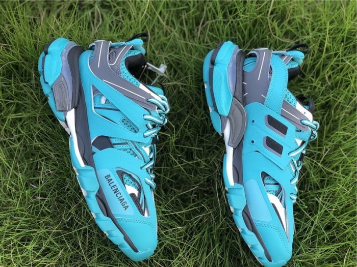 B 17FW Tripe-S High End Sneaker-146