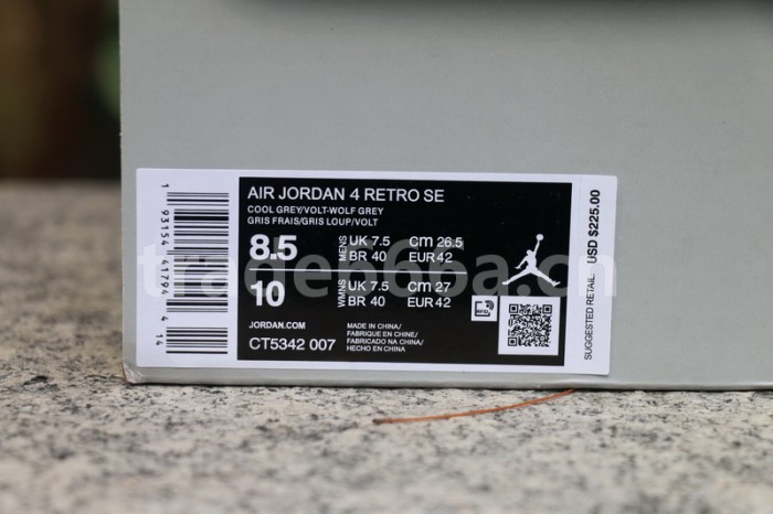 Authentic Air Jordan 4 SE “Neon”