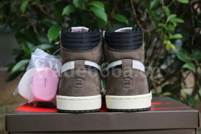 Authentic 2.0 Travis Scott x Air Jordan 1