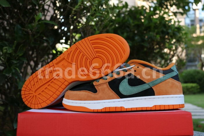 Authentic Nike Dunk Low SP “Ceramic”