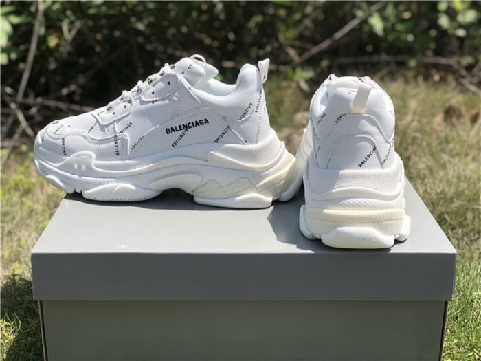 B 17FW Tripe-S High End Sneaker-124