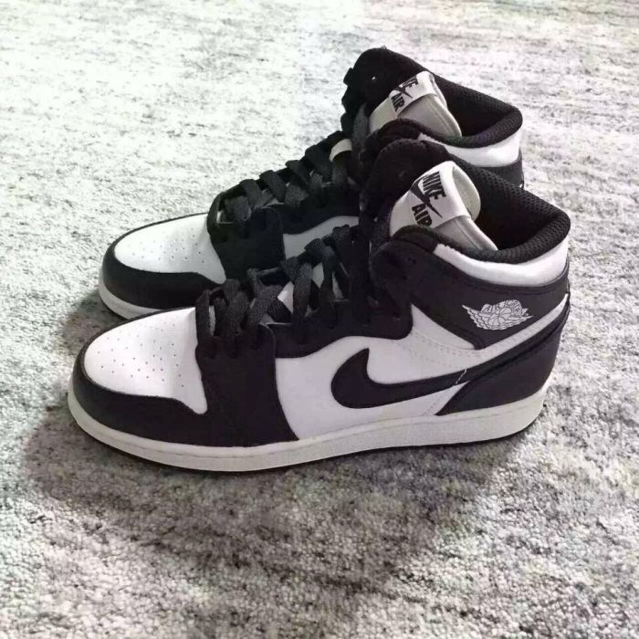 Authentic Air Jordan 1 OG Retro High Black/White