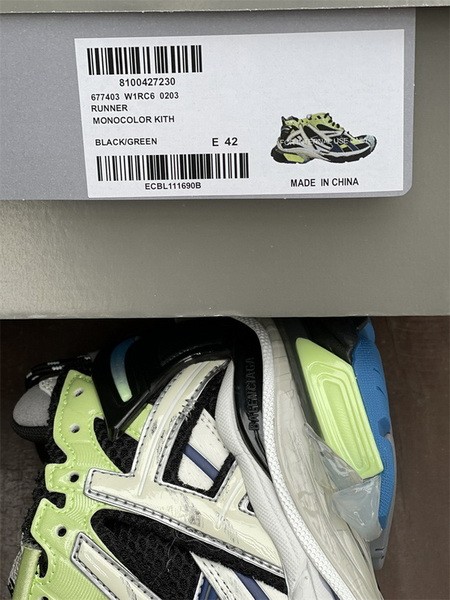 B 17FW Tripe-S High End Sneaker-259