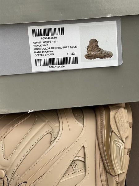 B 17FW Tripe-S High End Sneaker-260