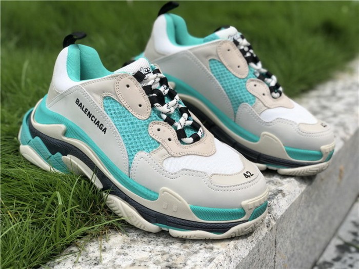 B 17FW Tripe-S High End Sneaker-137