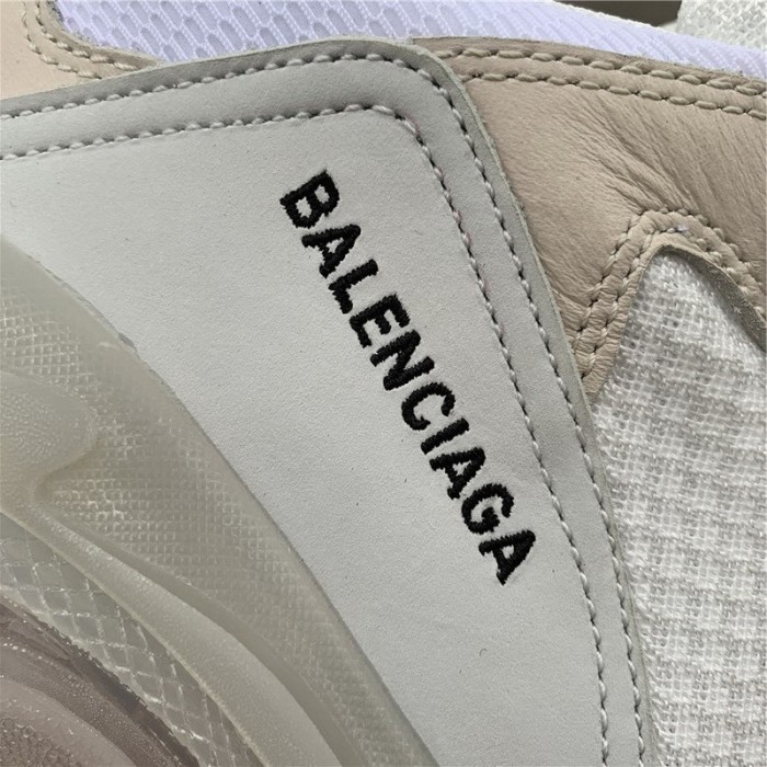 B 17FW Tripe-S High End Sneaker-053