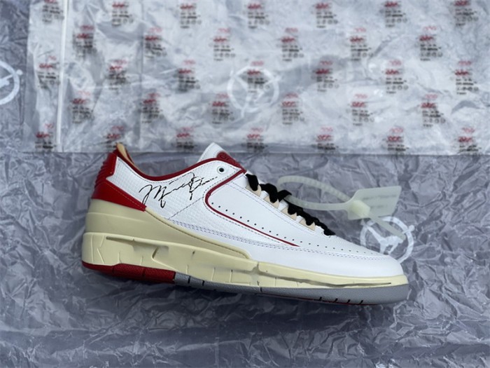 Authentic OFF-WHITE x Air Jordan 2 Low SP White ( with correct boxes)