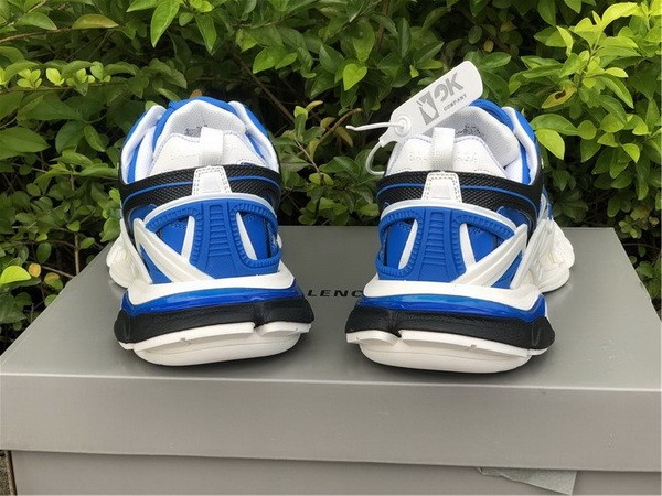 B 17FW Tripe-S High End Sneaker-212