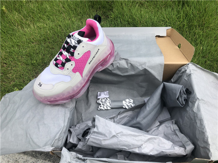 B 17FW Tripe-S High End Sneaker-081