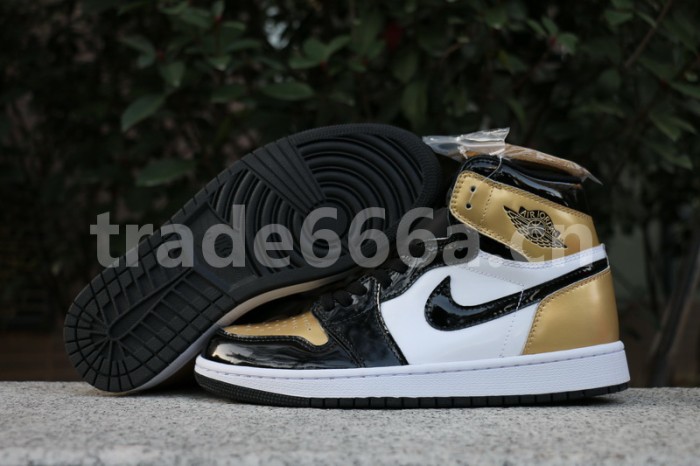 Authentic Air Jordan 1 Gold Toe