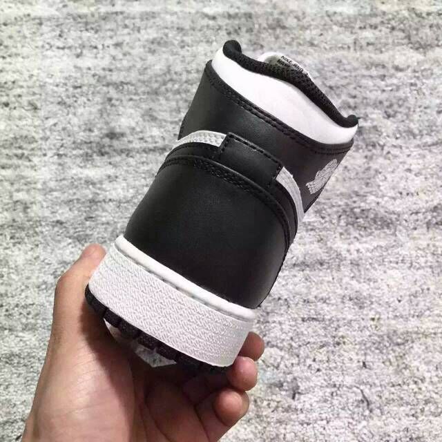 Authentic Air Jordan 1 OG Retro High Black/White GS