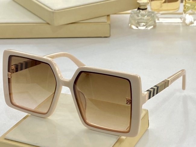 Burberry Sunglasses AAAA-871