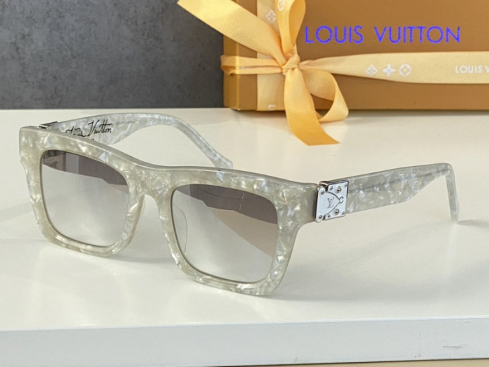 LV Sunglasses AAAA-411