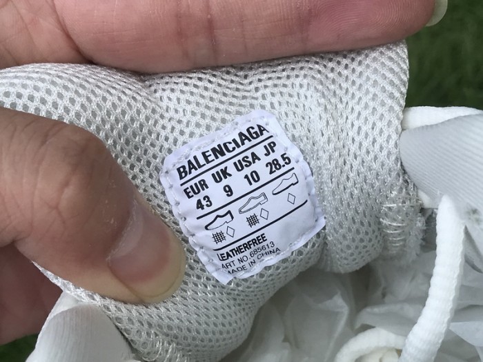 B 17FW Tripe-S High End Sneaker-328