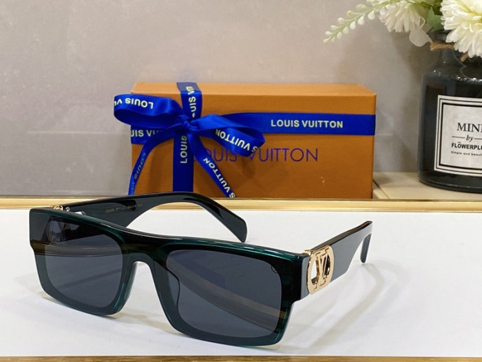 LV Sunglasses AAAA-1252