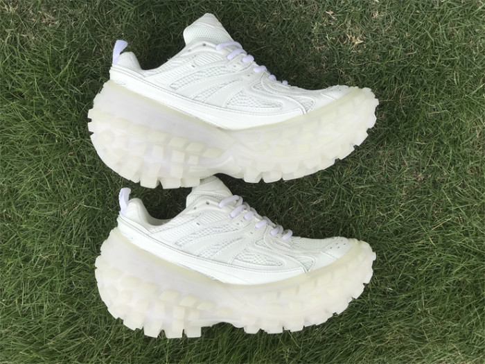 B 17FW Tripe-S High End Sneaker-326