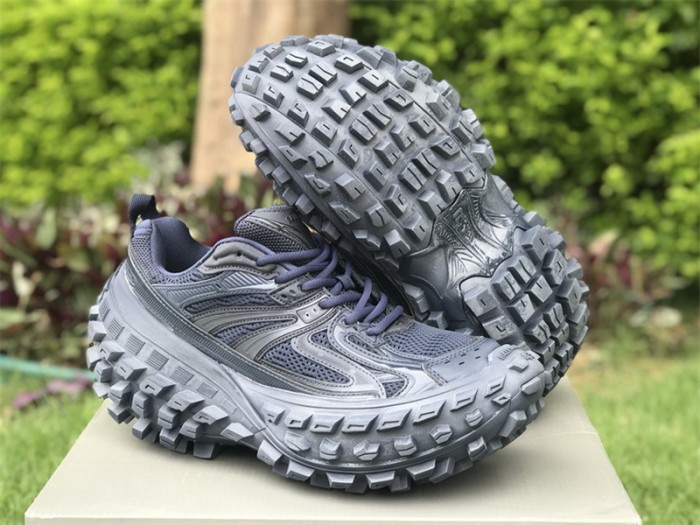 B 17FW Tripe-S High End Sneaker-313