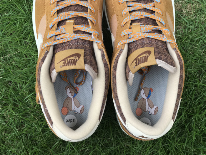 Authentic Nike SB Dunk Low “Teddy Bear”