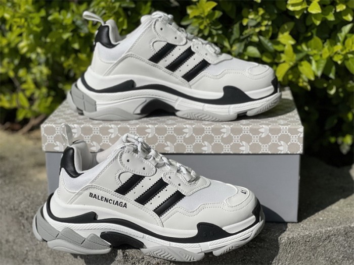 B 17FW Tripe-S High End Sneaker-268